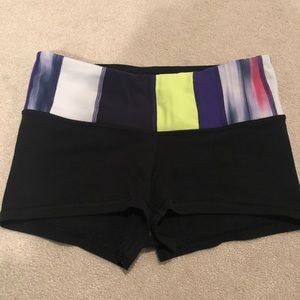 Reversible lululemon spandex shorts